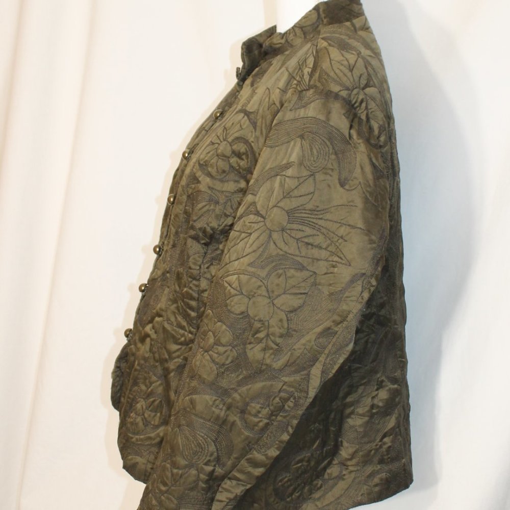 COLDWATER CREEK Olive Green Quilted Jacket Size Large Button Front Oriental L/S - Picture 8 of 13